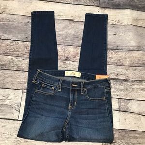 NWT Hollister Super Skinny 3R 26/31